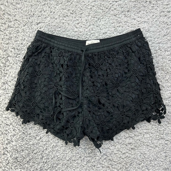 Abercrombie and Fitch Shorts Womens Medium Floral Beach Night Out Beach Party - Picture 1 of 3